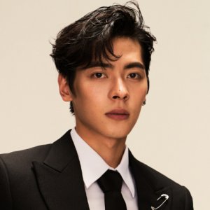 Dong Yi