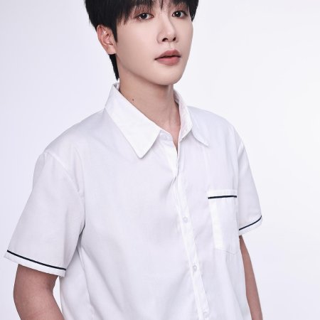Qi Yue Bang Ding Hei Yue Guang