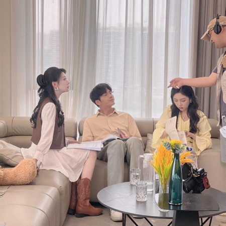 Professor Qi Borrowed a Marriage